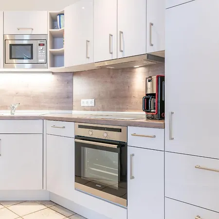 アパート 407, Seepark *